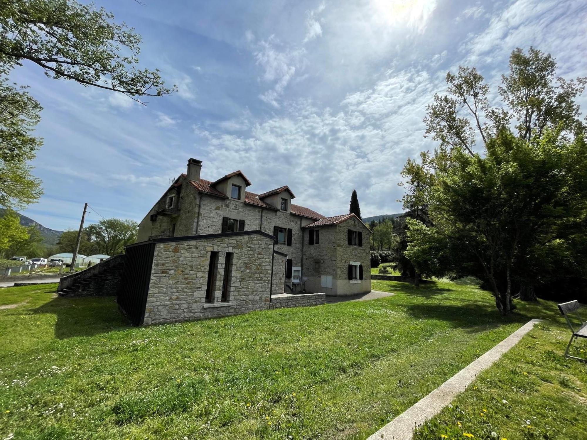 Auberge De Jeunesse Hi Millau La Maladrerie Dış mekan fotoğraf